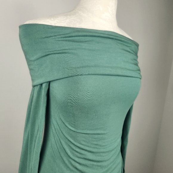 Aritzia Babaton Green Streamline Long Sleeve Top Size M Stretchy Soft Romantic - Picture 4 of 13